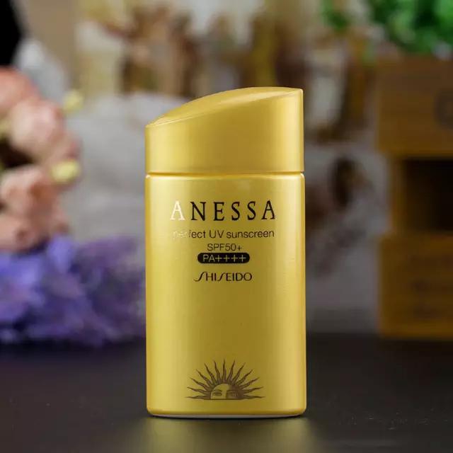 10件口碑超高的美白单品,让你「白」成一道光,我们白着呢!