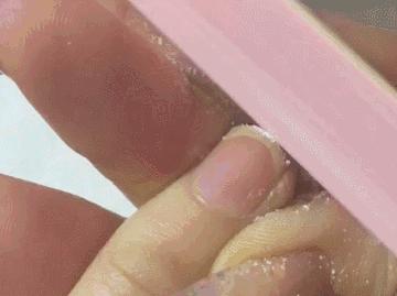 剪指甲的时候为什么会飞出去,为什么剪指甲指甲会乱飞