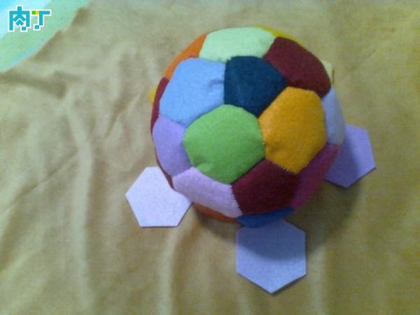 不织布足球的做法图片,不织布做足球视频教程