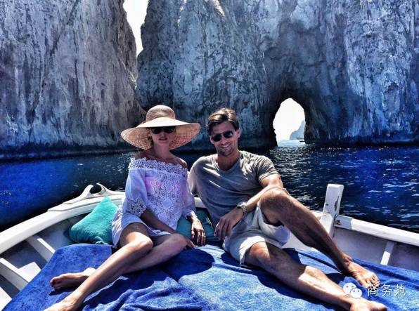 如何在朋友圈秀恩爱还不招人烦,在朋友圈如何秀恩爱不反感