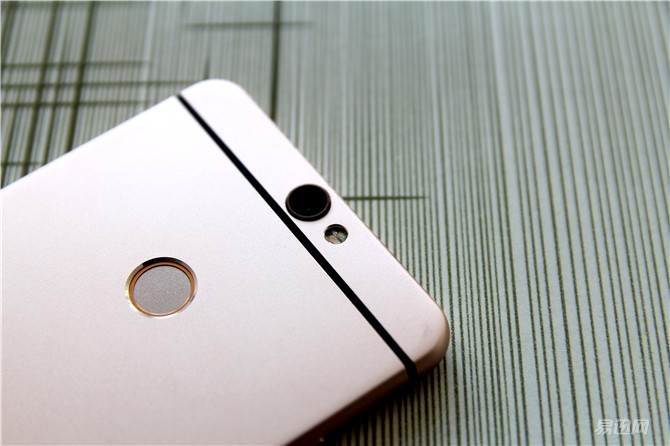 酷派锋尚maxa8-930,中华酷联怎么被淘汰的