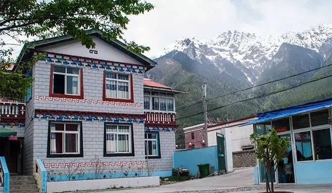 西藏林芝行一路风景如画,林芝最美小镇