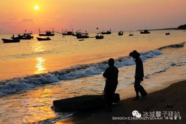醉享三亚波波利海岸夕阳下的渔光曲