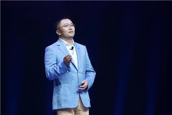 全新cla四门轿跑,全新glasuv