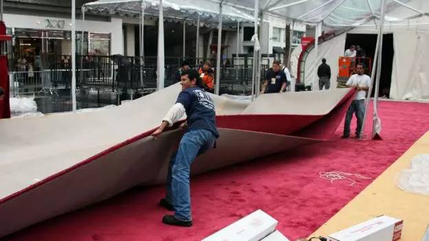 红毯简史| 你穿成了谁？你又是谁？