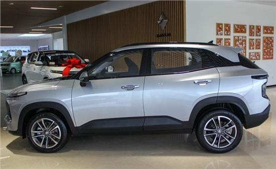 新宝骏rs-3和奇瑞瑞虎5x哪个好,宝骏rs-3新年能卖多少辆