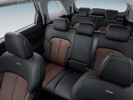 长安欧尚x7plus7座自动挡落地价,长安欧尚x7plus7座2排怎么放平