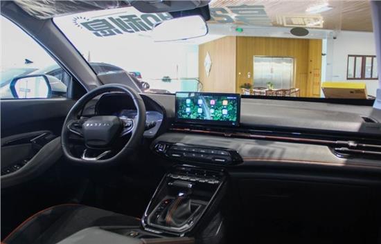 宝骏rs-3裸车手动精英型裸车价,新宝骏rs-3和奇瑞瑞虎5x哪个好