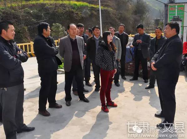 王保明到官厂镇调研指导脱贫攻坚,县领导调研扶贫点村脱贫攻坚工作