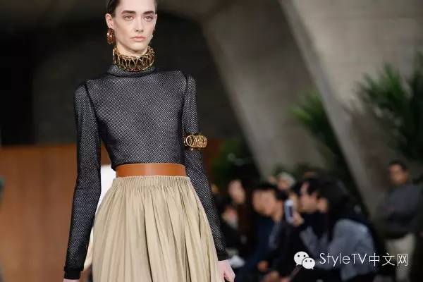 loewe包包经典款,loewe最值得入款的包包