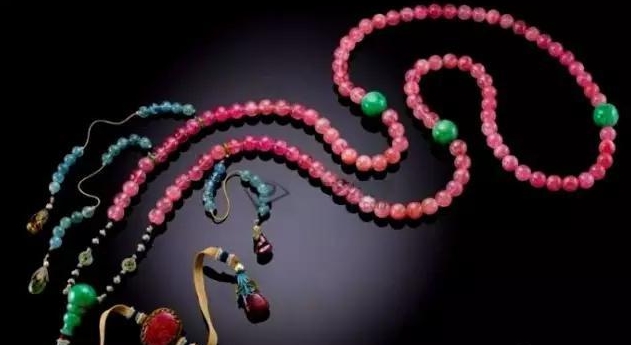 慈禧带什么珠子最值钱,慈禧的帝王绿佛珠