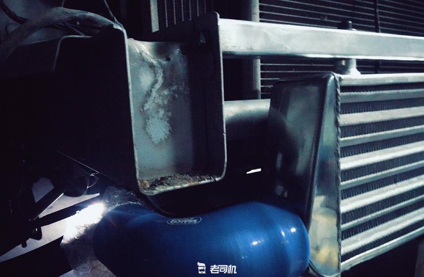 后驱五菱宏光爆改,爆改的五菱宏光竟然能上天