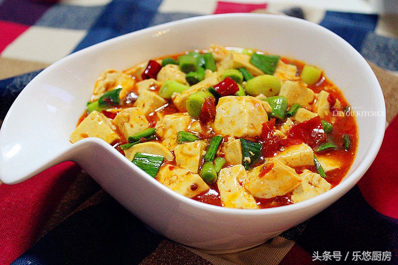 豆腐鸡蛋下饭的做法,用豆腐和鸡蛋做超下饭的传统美食