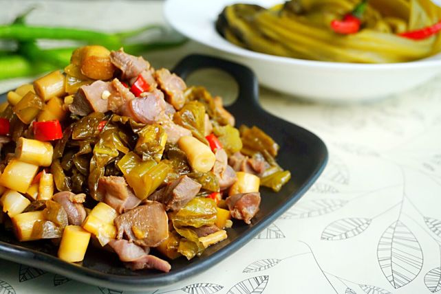 老坛酸菜最爽吃法,老坛酸菜的食谱