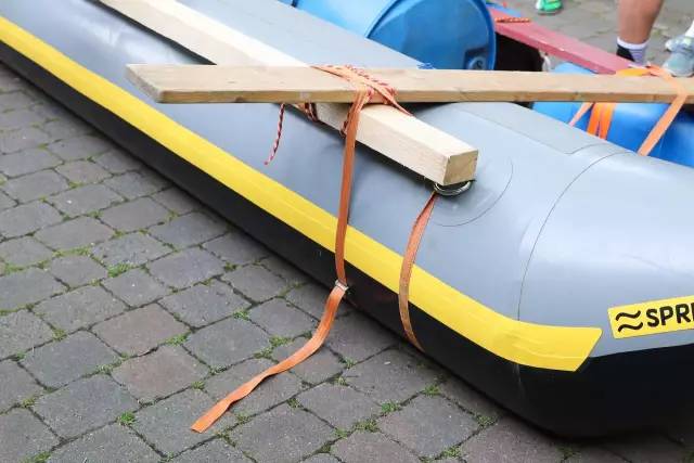 自制皮划艇比赛,野外徒步五公里拉练日记