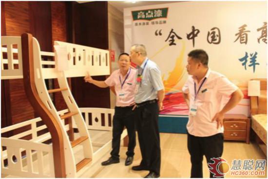 鸿昌涂料覃元秋:以科技创新推动企业绿色发展