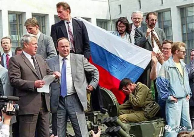 「三分钟法治新闻全知道」26年了，俄罗斯终于还清了“上辈子”的债