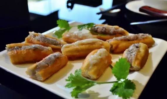 你这么懂事，一定很少有人心疼你吧？这些粥面馆，治愈你的辛酸