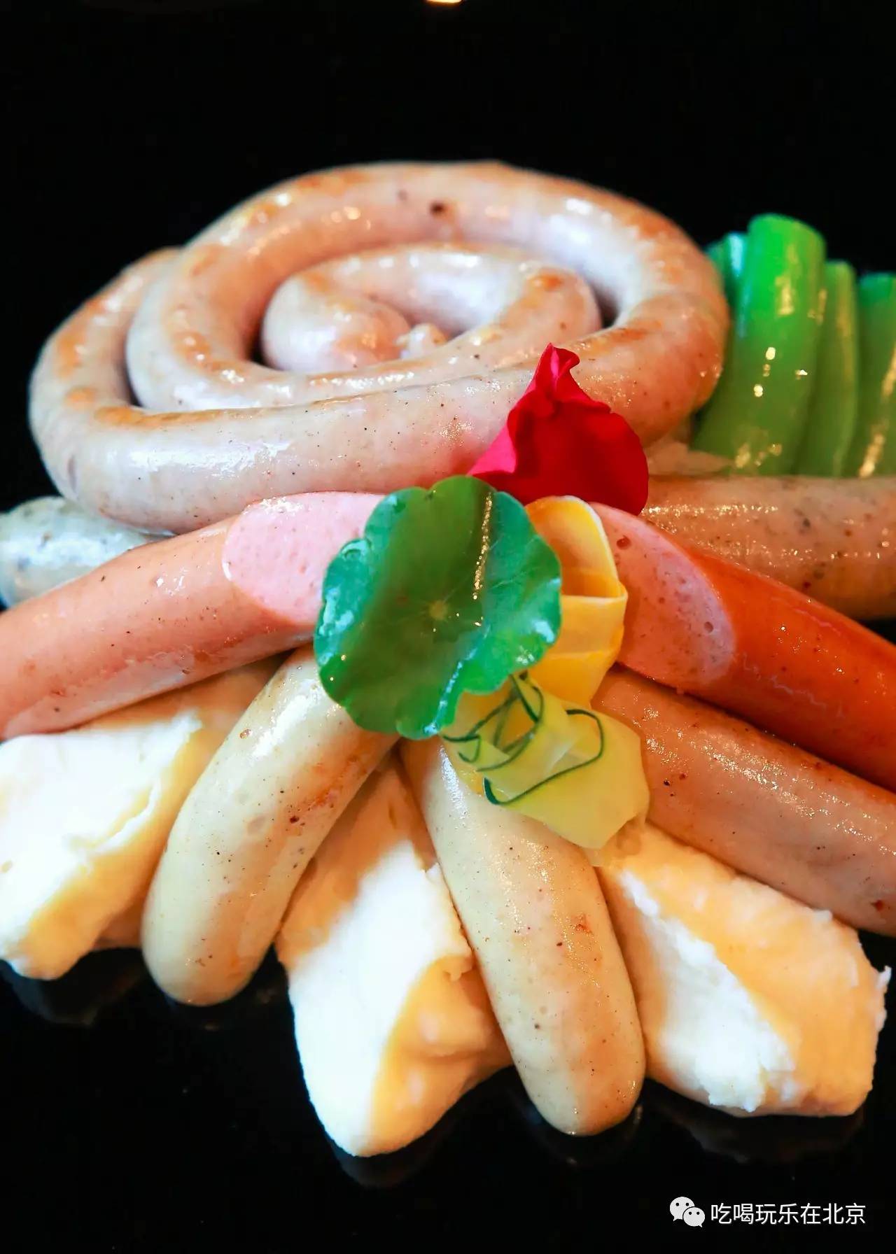 三里屯的这家店,让我甘心被“无人头”戏弄