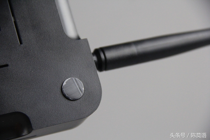 还在用路由器挂积分兑会员?快来看看这款下片赚钱两不误的新路由