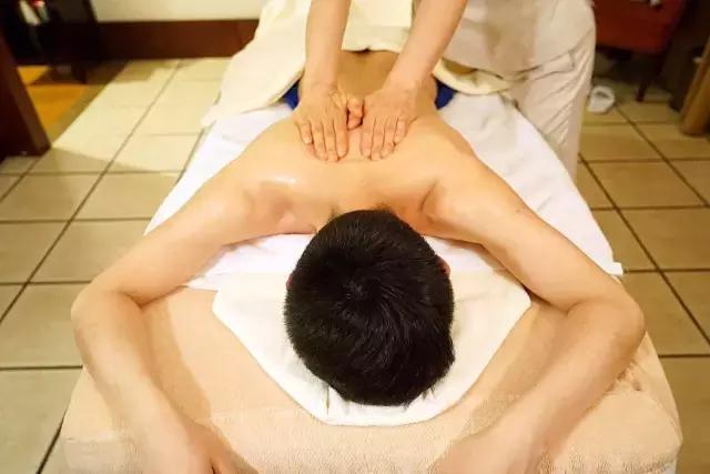 东莞唐拉雅秀酒店早茶,东莞唐拉雅秀酒店前台