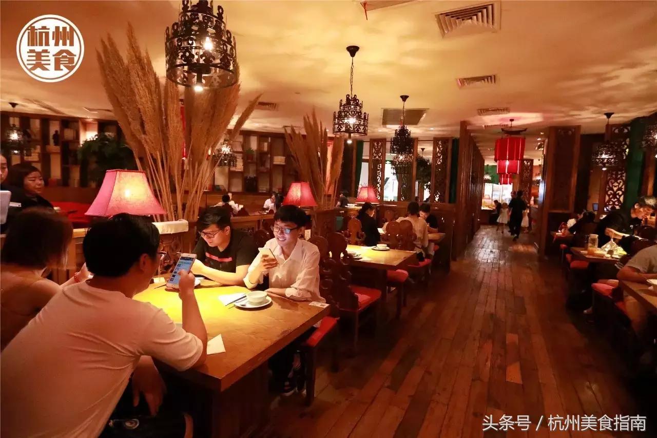 全景模式吃东西,全景模式自己能拍吗