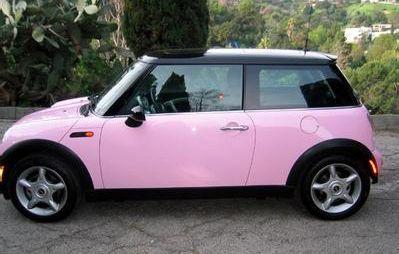 全世界粉红色的车，全被这个化妆品品牌承包了