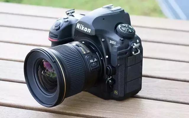 尼康顶级变焦长焦镜头,尼康4800万像素单反