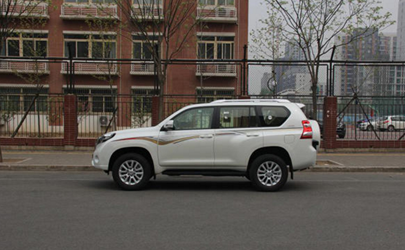 平行进口丰田轿车,16年二手普拉多2700中东版价格