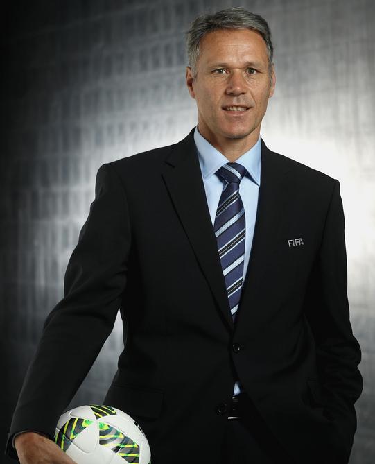 历届世界足球先生得主,世界足球先生历届排名大揭秘