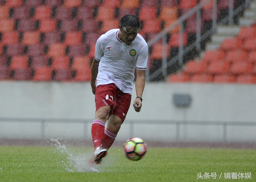 图说：下雨天男人户外*爱做**做的运动要注意什么