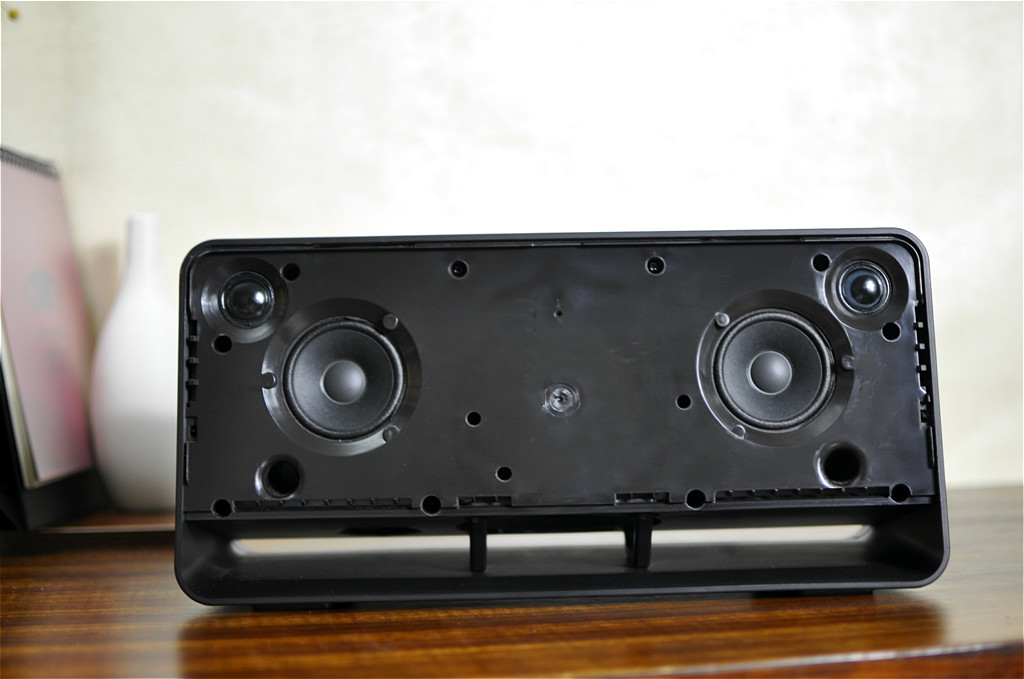 圆柱形音箱有什么优缺点,音箱圆筒和方形哪个好