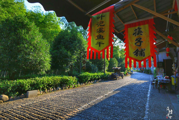 鍙ゅ牥鐢讳埂涔℃剚,鍙ゅ牥鐢讳埂鑹烘湳灏忛晣