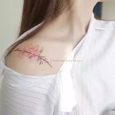 你别以为你有纹身就能当大哥,牛哥的纹身