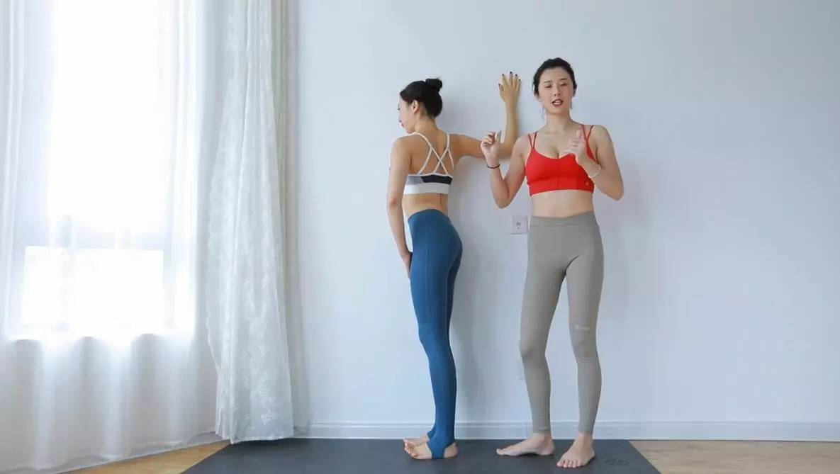 胸下垂松软怎样让胸部变饱满挺拔,胸部下垂怎么调整从此告别小胸女