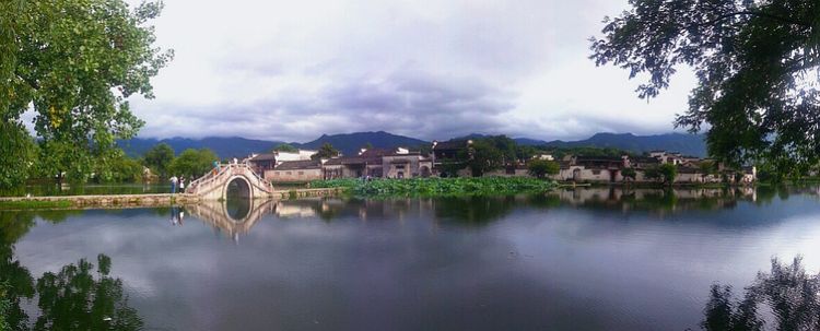 水光潋滟晴方好描写哪个景点,山色空蒙雨亦奇