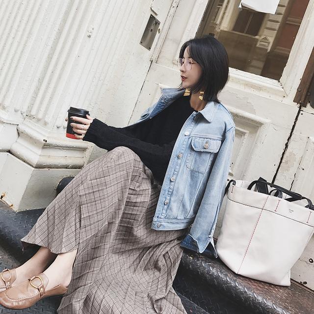 秋季灰色百褶裙怎么搭配好看图片 (2019秋季新款金丝绒百褶裙)