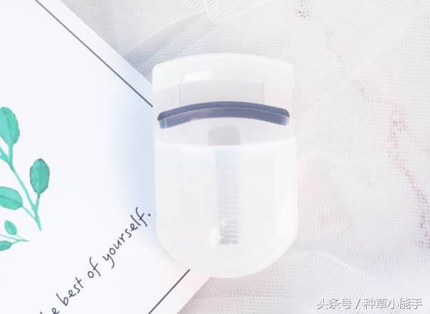 怎样买个实用便宜的化妆台,只要一百块就能搞定的彩妆