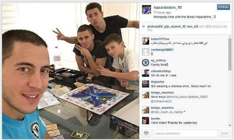 阿扎尔一门三杰,阿扎尔年轻时踢球