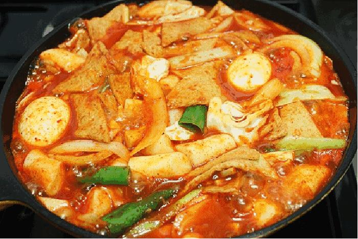 春秋季手脚都是冰凉的什么原因,冬天手脚冰凉的最有效调理方法