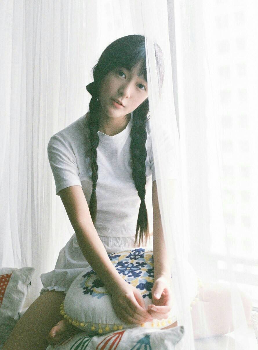 95后小花关晓彤张雪迎,张雪迎演技惊人秒杀关晓彤