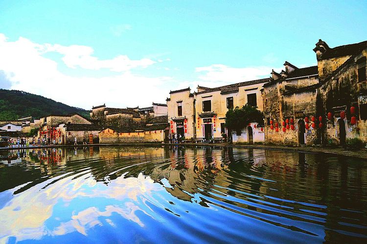 水光潋滟晴方好描写哪个景点,山色空蒙雨亦奇