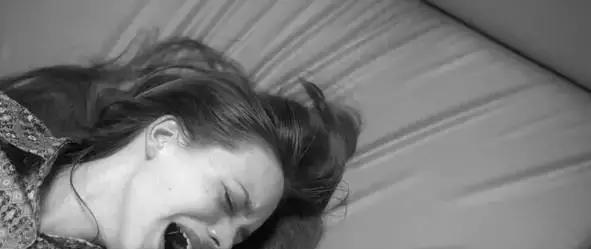 成年人的爱情有浪漫吗,成年人的爱情是怎么开始的