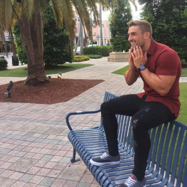 如何练就粗壮的小臂？4个动作让你的小臂像钢筋