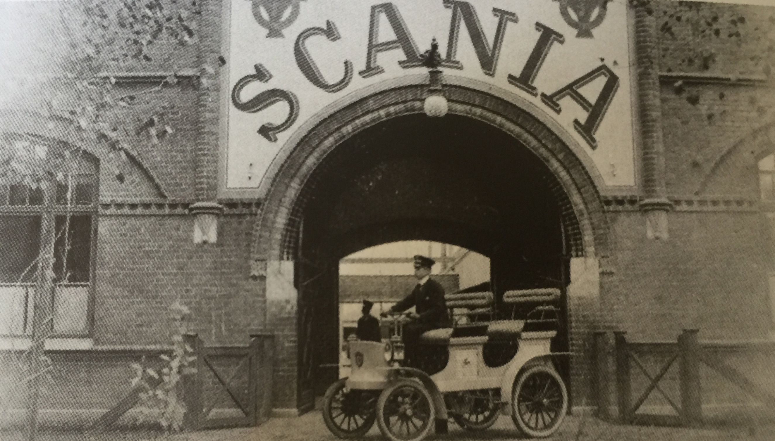 斯堪尼亚公路之王的由来,公路之王斯堪尼亚v88x8