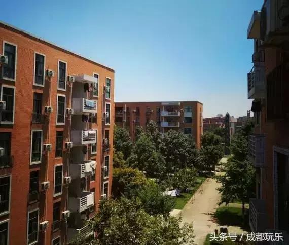 成都的大学宿舍排名,高校宿舍测评