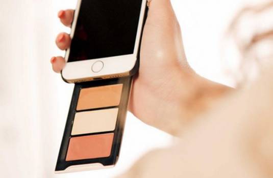 首支彩妆手机壳诞生，全世界的女生都想要