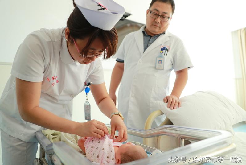 混血宝宝黑龙江外国语学院的妈妈,俄罗斯混血妈妈生的混血宝宝