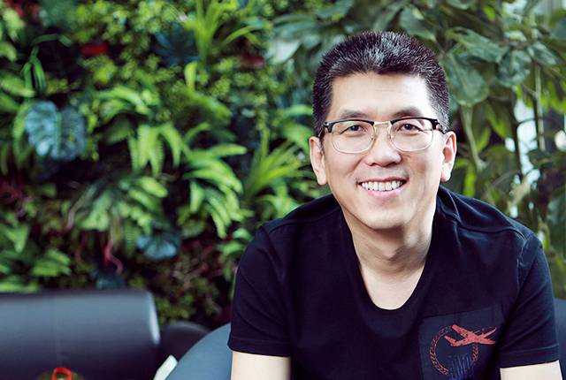 错失10亿美元机会黯然离场，卷土重来，真正不怕死的是死过的人