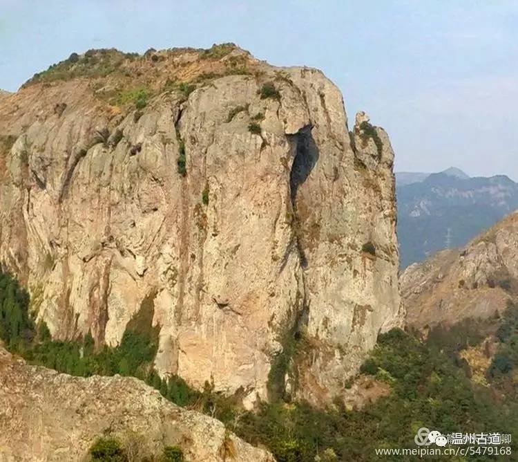 乐清白石凤凰山在哪,乐清白石山上好玩的地方